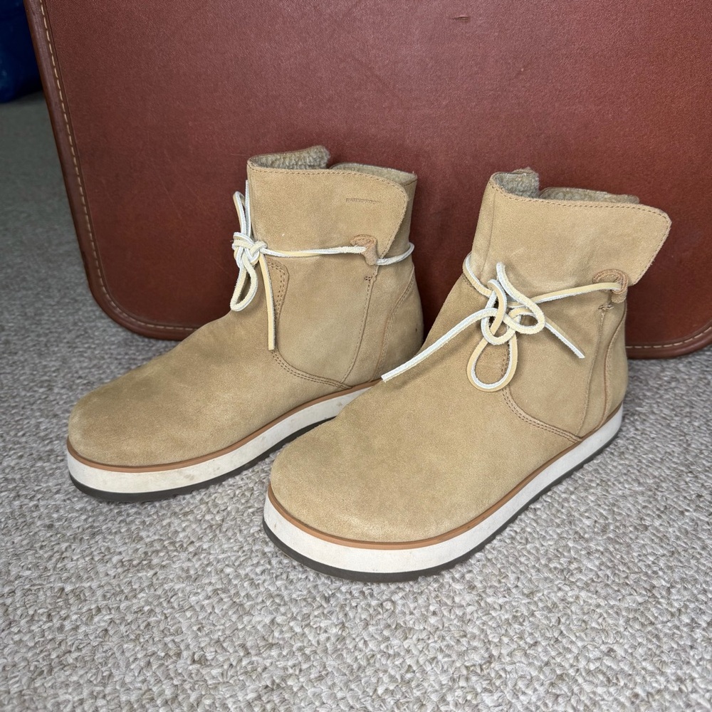 Merrell Insulated Winter Boots View 2